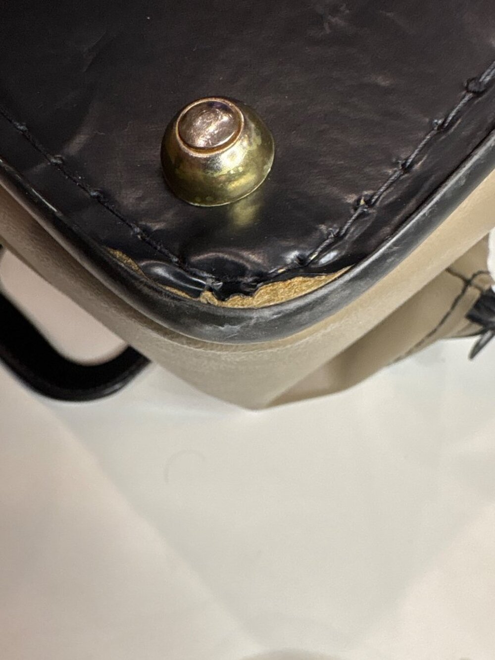 Vintage Tan & Black Faux Leather Handbag Zipper Closure By Service Mfg. Corp. Me - Picture 9 of 12
